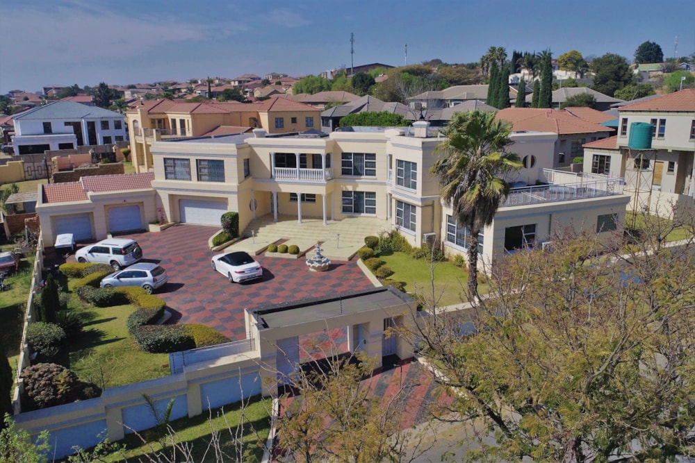 Double-storey house for sale in Die Heuwel - 1WD1737608