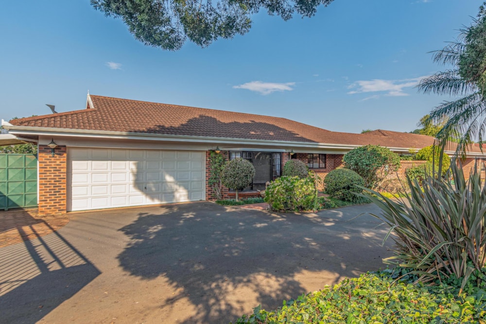 Townhouse for sale in Kloof - 1KF1716689 Townhouse for sale in Kloof - 1KF1716689