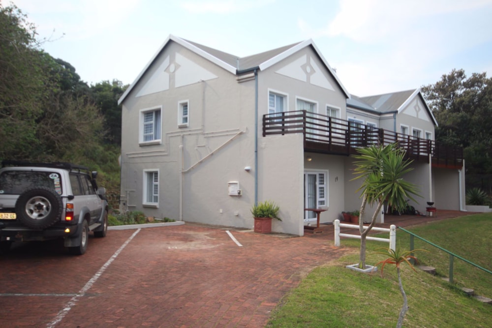 Townhouse to rent in Seafield, Kleinemonde - 1PF1726878