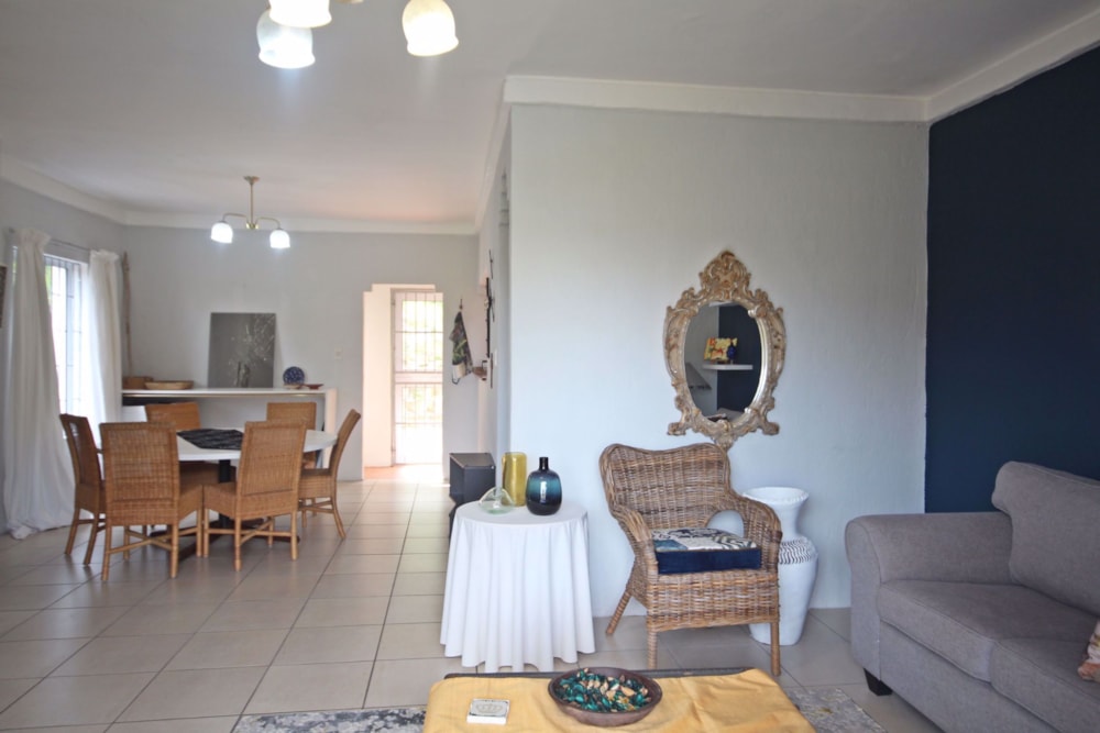 Townhouse to rent in Seafield, Kleinemonde - 1PF1726878