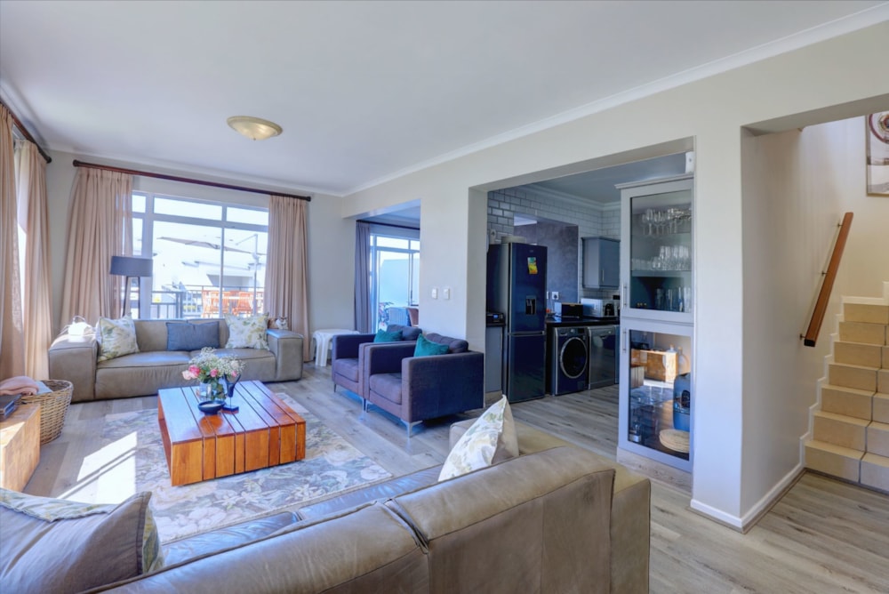 Double-storey house for sale in Pinnacle Point Golf Estate - 1MB1750154 Double-storey house for sale in Pinnacle Point Golf Estate - 1MB1750154