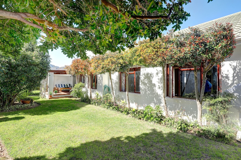 House for sale in Paarl - TK1708875 House for sale in Paarl - TK1708875