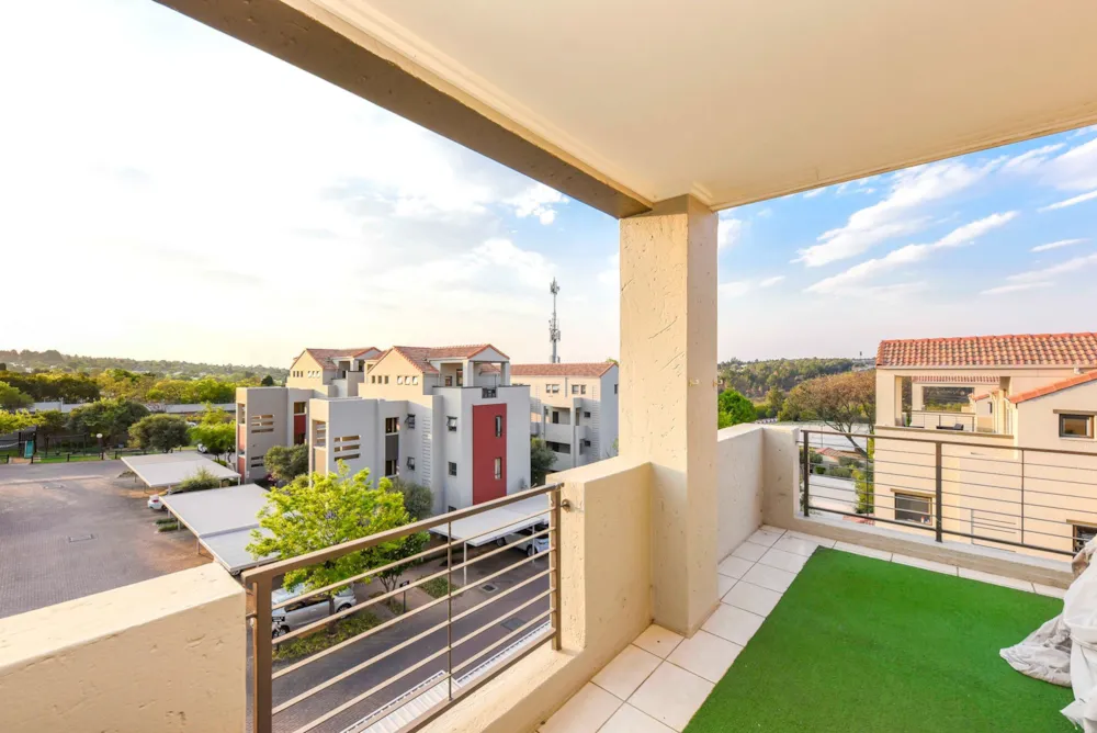 Apartment sold in Lonehill - FW1700382 Apartment sold in Lonehill - FW1700382