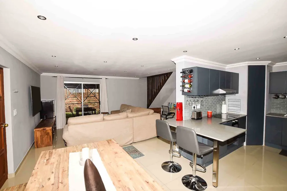 Townhouse for sale in Sundowner - RAN1692490