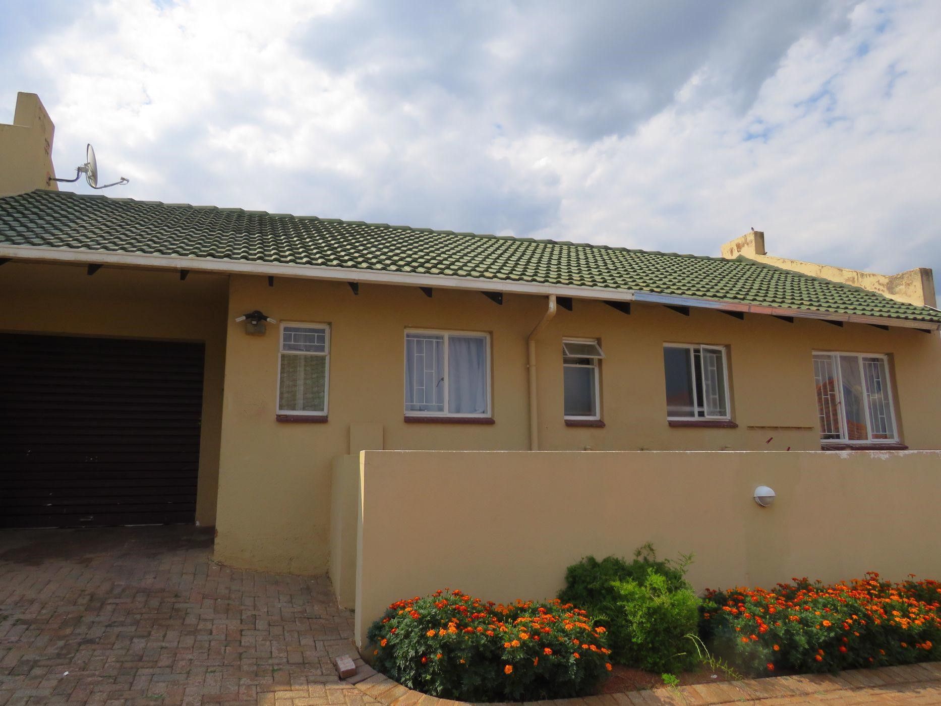 Townhouse sold in Grobler Park - RDT1645091