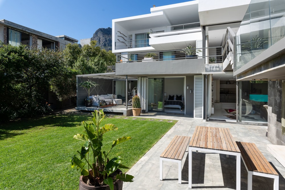 Townhouse sold in Camps Bay - AS1584266