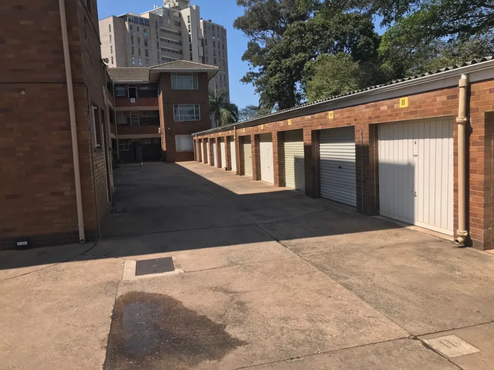 Apartment for sale in Westridge, Durban - 1DA1586986 Apartment for sale in Westridge, Durban - 1DA1586986