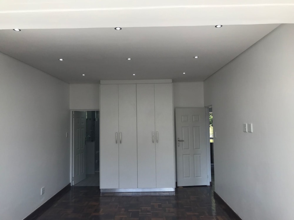 Apartment for sale in Westridge, Durban - 1DA1586986 Apartment for sale in Westridge, Durban - 1DA1586986