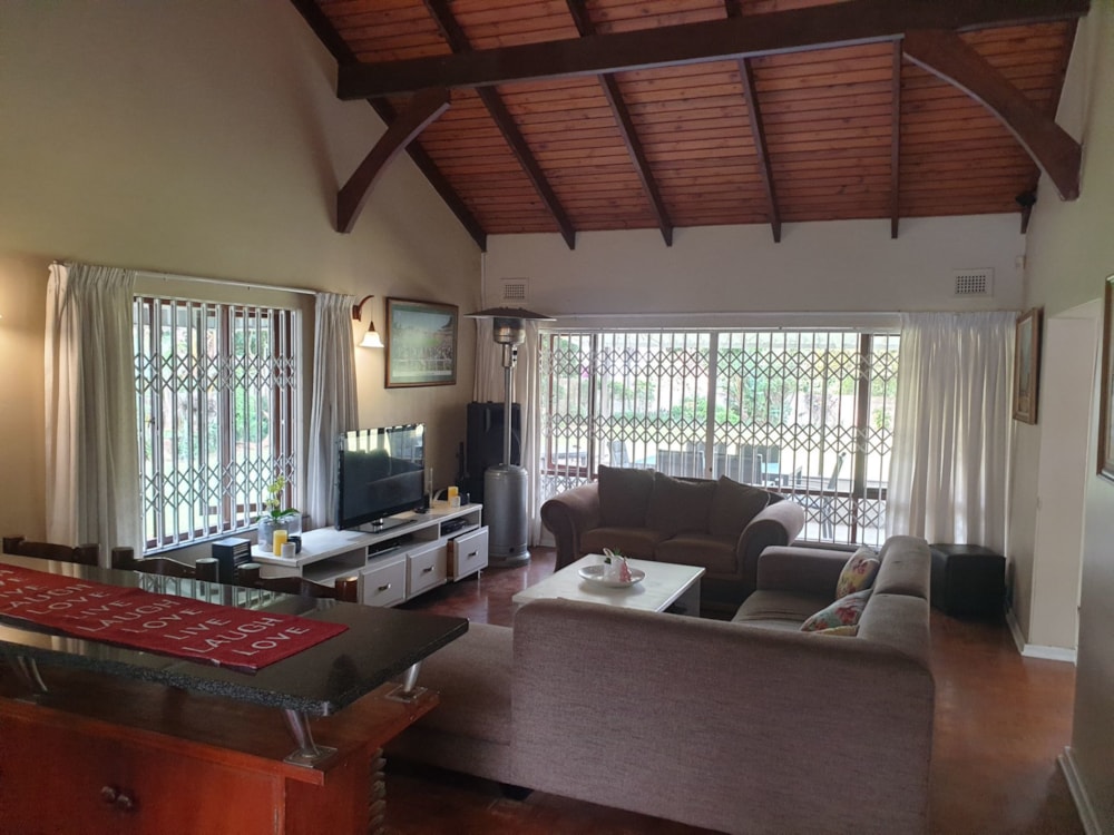 House for sale in St Michaels on Sea - 1PX1651026