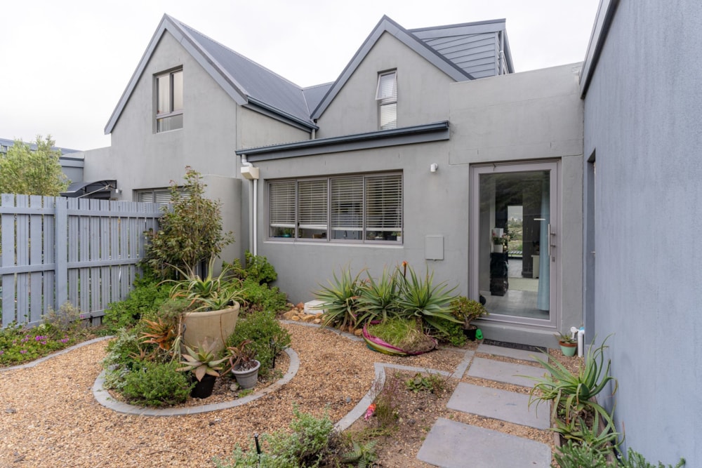 House sold in Chapman's Bay Estate - FH1693516 House sold in Chapman's Bay Estate - FH1693516