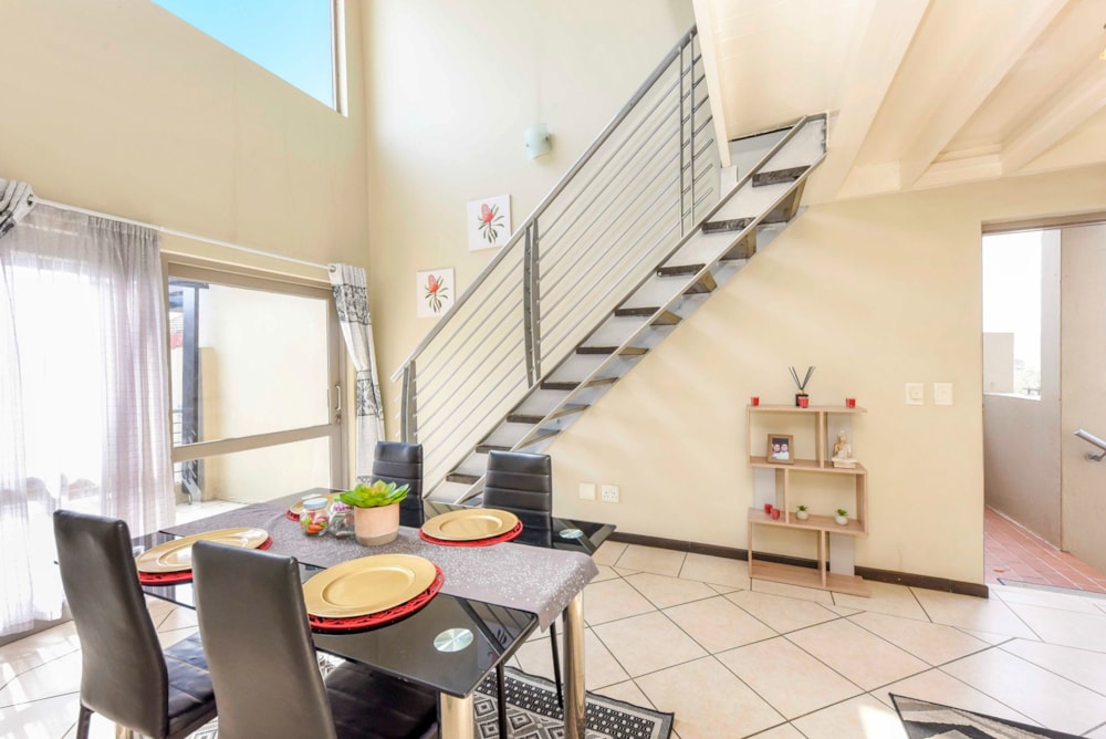 Loft to rent in Lonehill - FYL1743476 Loft to rent in Lonehill - FYL1743476