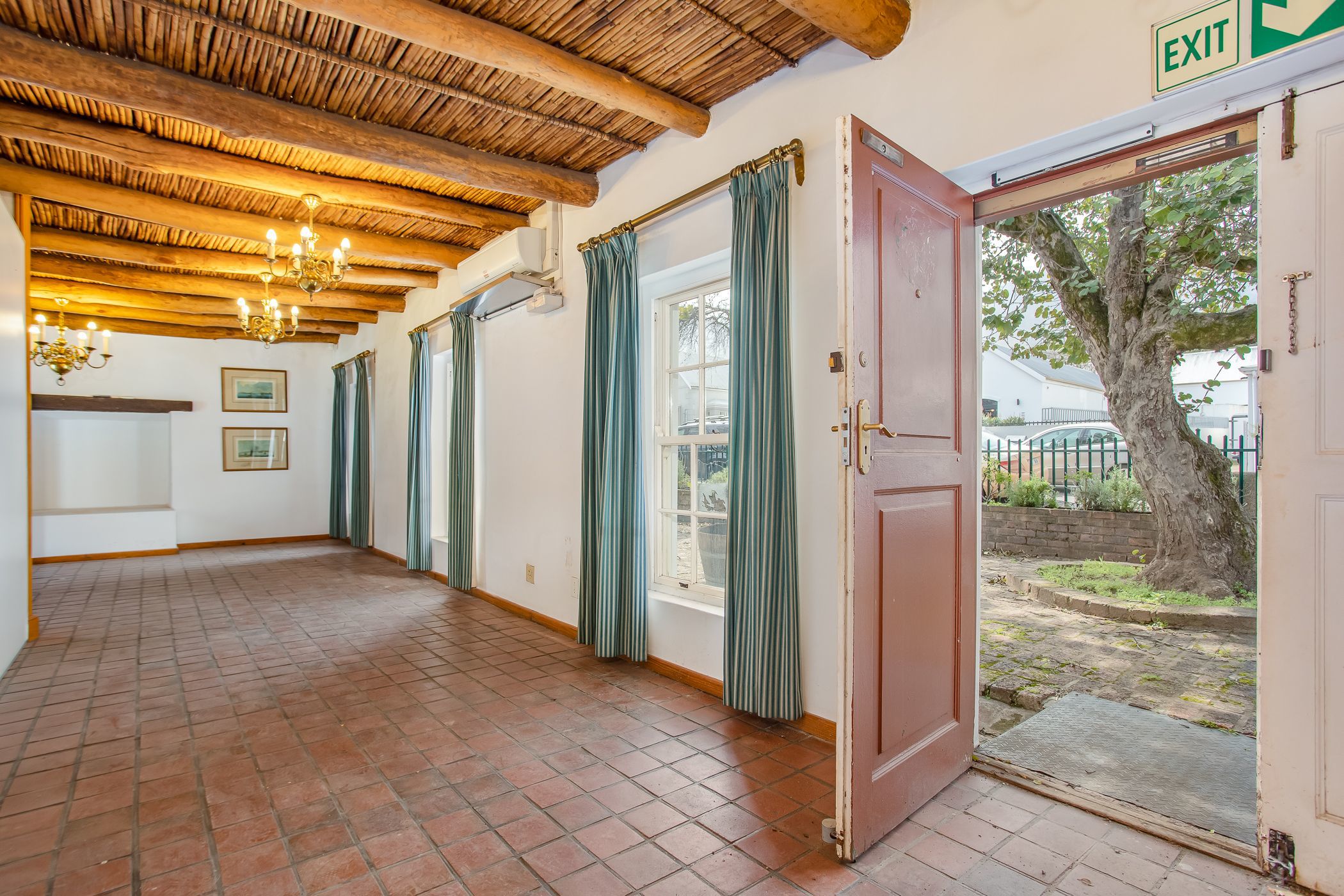 Commercial business let in Franschhoek - FWL1584021