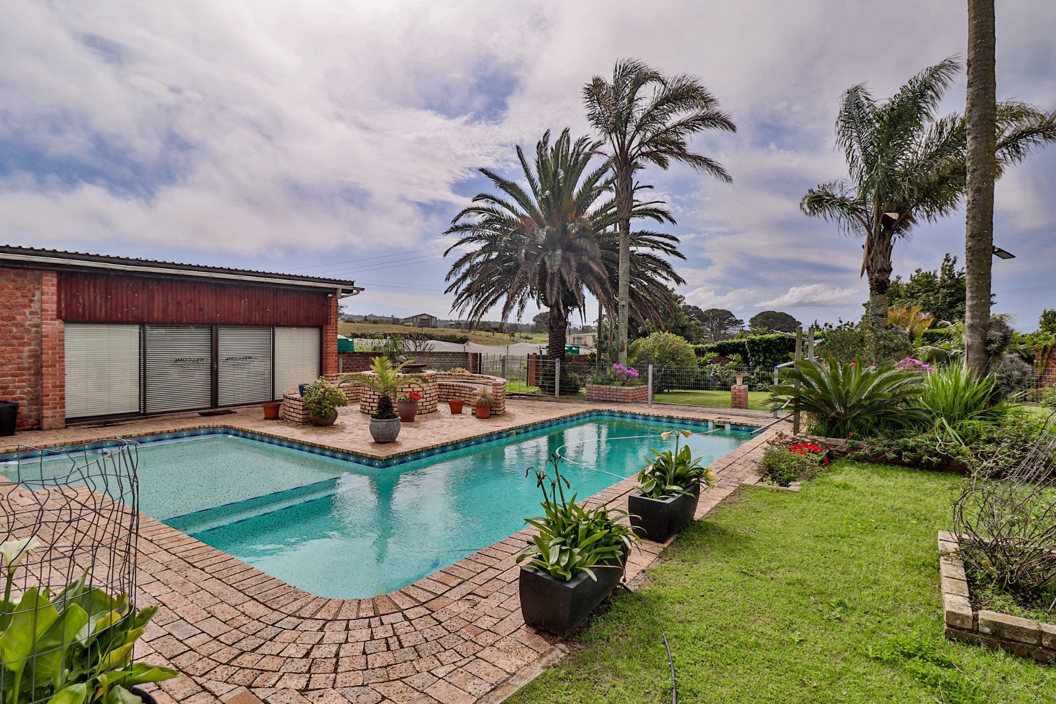 Bed & breakfast for sale in Uitenhage Rural (Kariega Rural)  - 1UI1586156