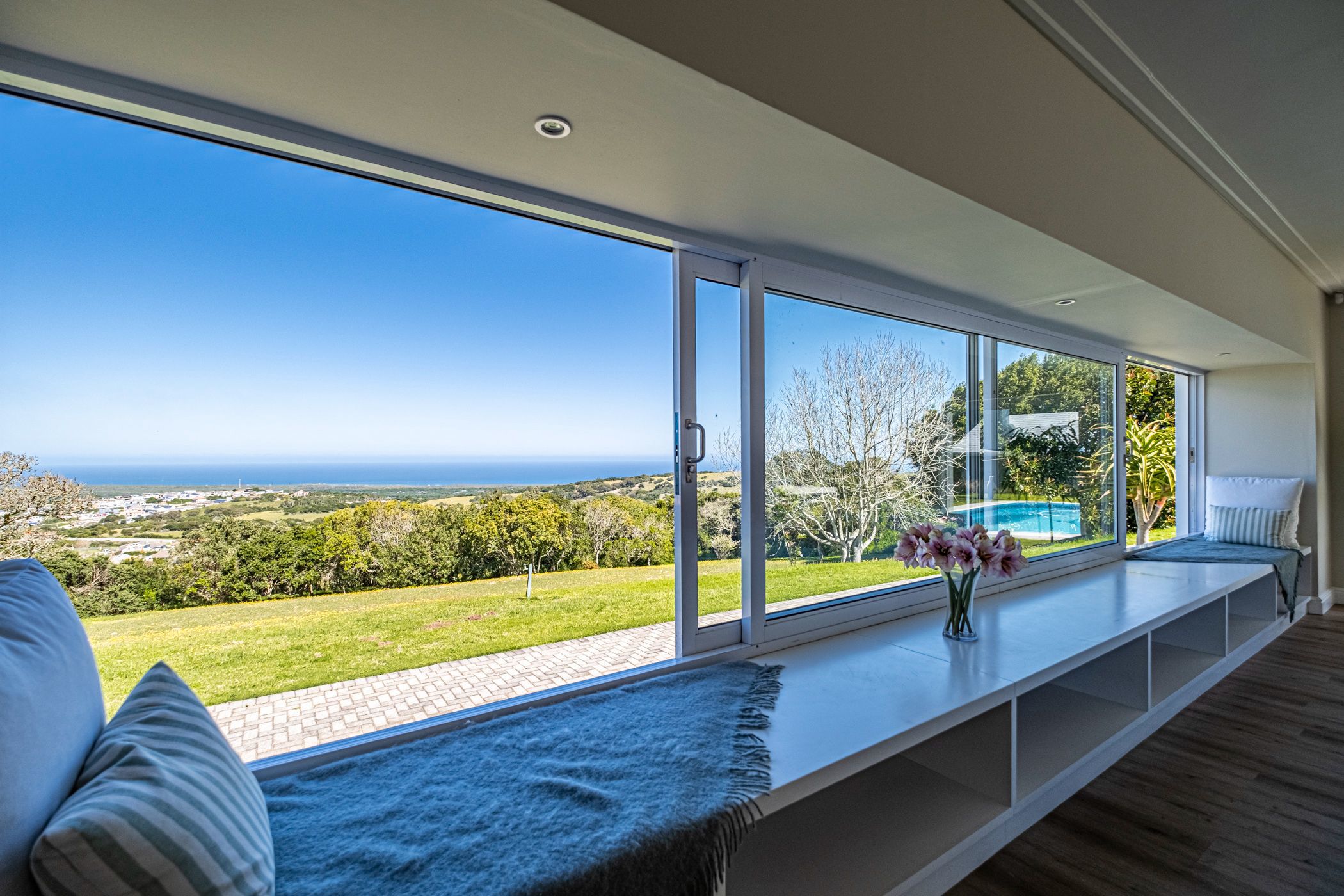 House sold in Lovemore Heights - 1PLZ1681255