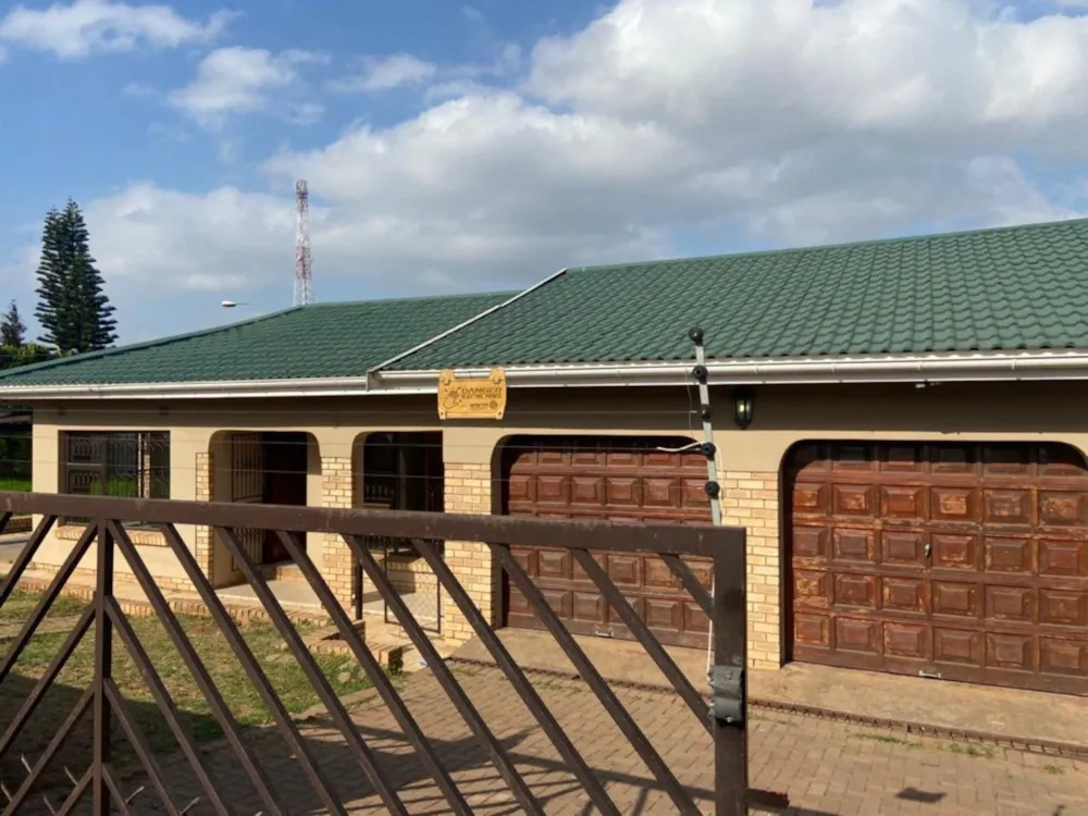 House let in Southernwood, Mthatha - 1MH1704453 House let in Southernwood, Mthatha - 1MH1704453