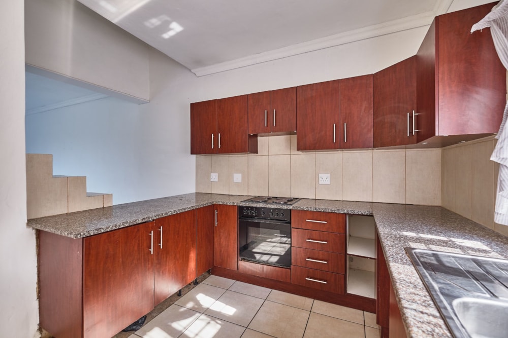 Double-storey apartment to rent in Doonside - 1WB1723687 Double-storey apartment to rent in Doonside - 1WB1723687