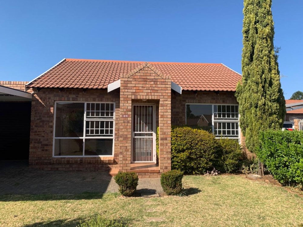 Townhouse to rent in Universitas - 1BX1720580 Townhouse to rent in Universitas - 1BX1720580