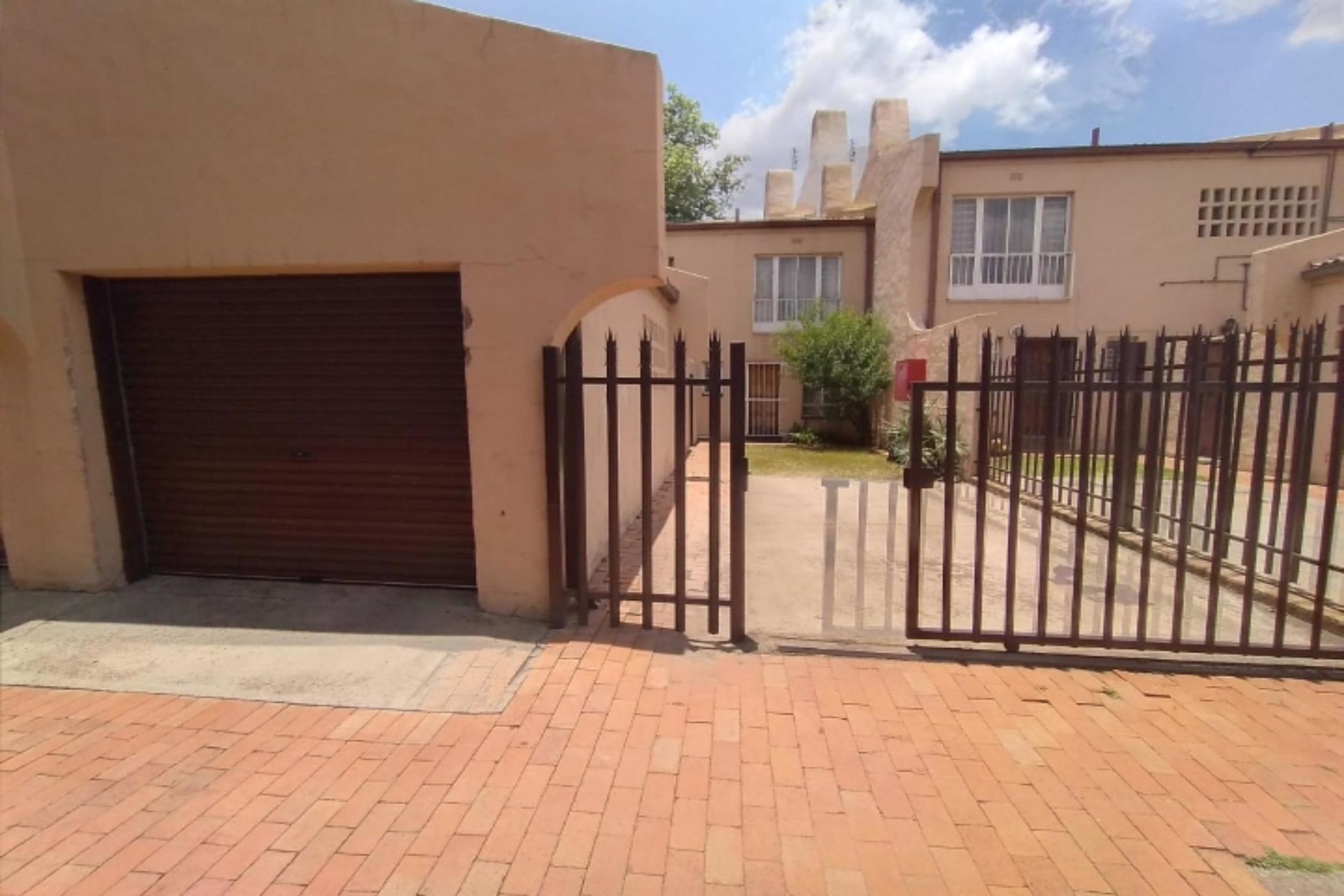 Apartment for sale in Witbank Central (eMalahleni Central)  - 1WD1586344