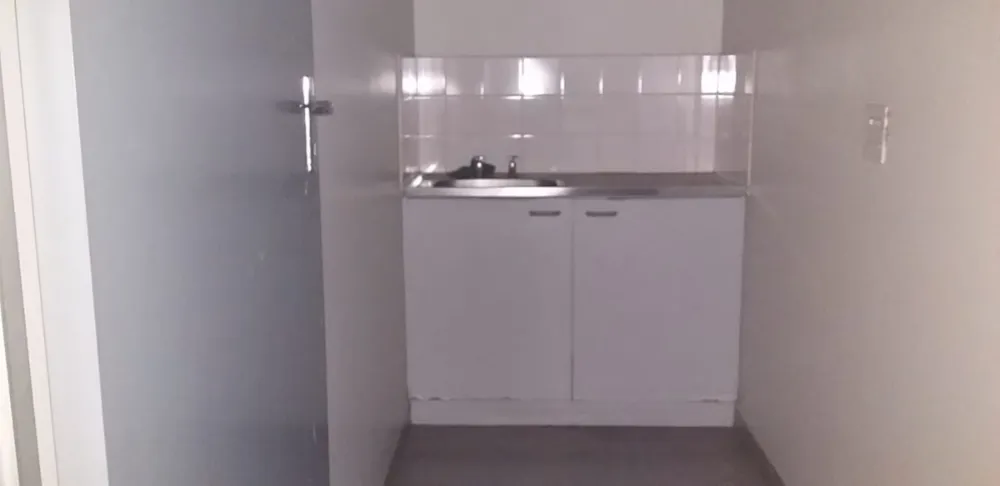 Commercial retail property to rent in Clairwood, KwaZulu-Natal - 1DA1586857 Commercial retail property to rent in Clairwood, KwaZulu-Natal - 1DA1586857