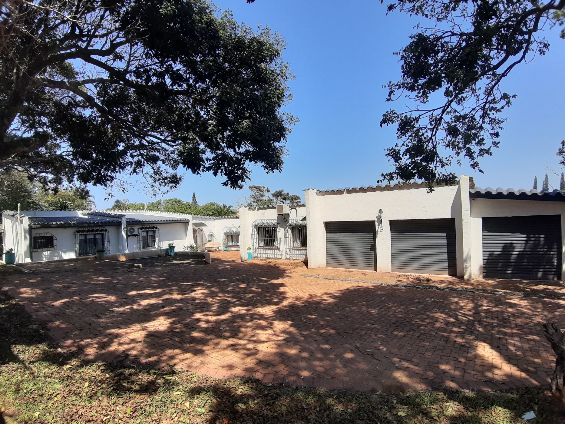 House for sale in Glenmore Beach - 1PD1586973