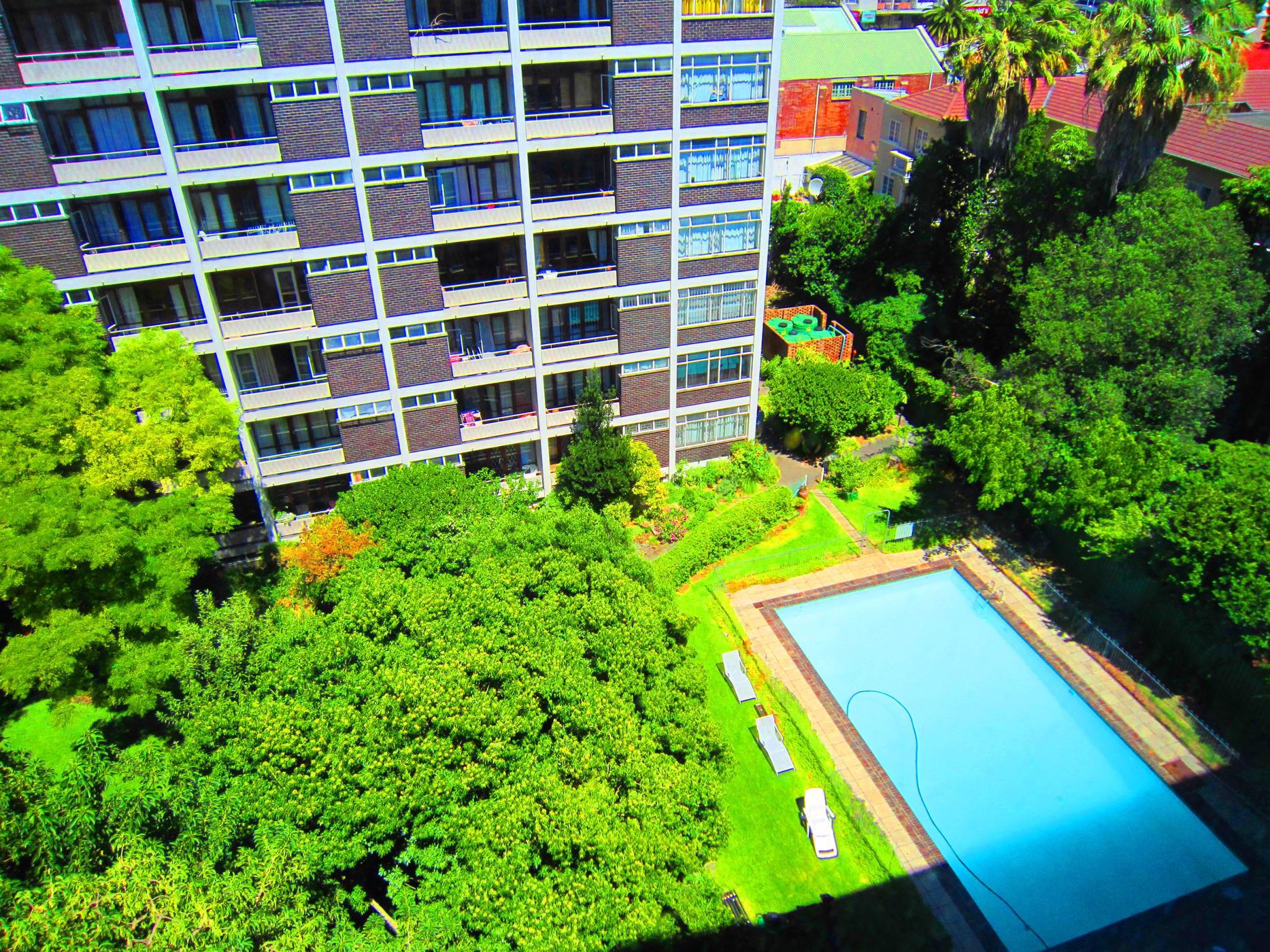 Bachelor apartment let in Gardens - CBL1689640