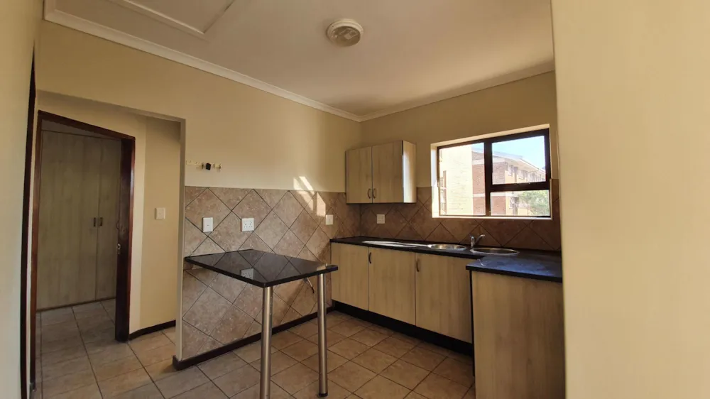 Apartment for sale in Amanzimtoti - 1WB1705570 Apartment for sale in Amanzimtoti - 1WB1705570