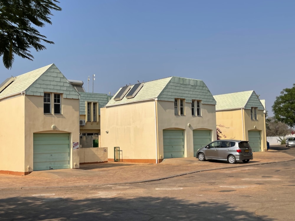 Security complex home to rent in Broadhurst, Botswana - 3BO1709916 Security complex home to rent in Broadhurst, Botswana - 3BO1709916