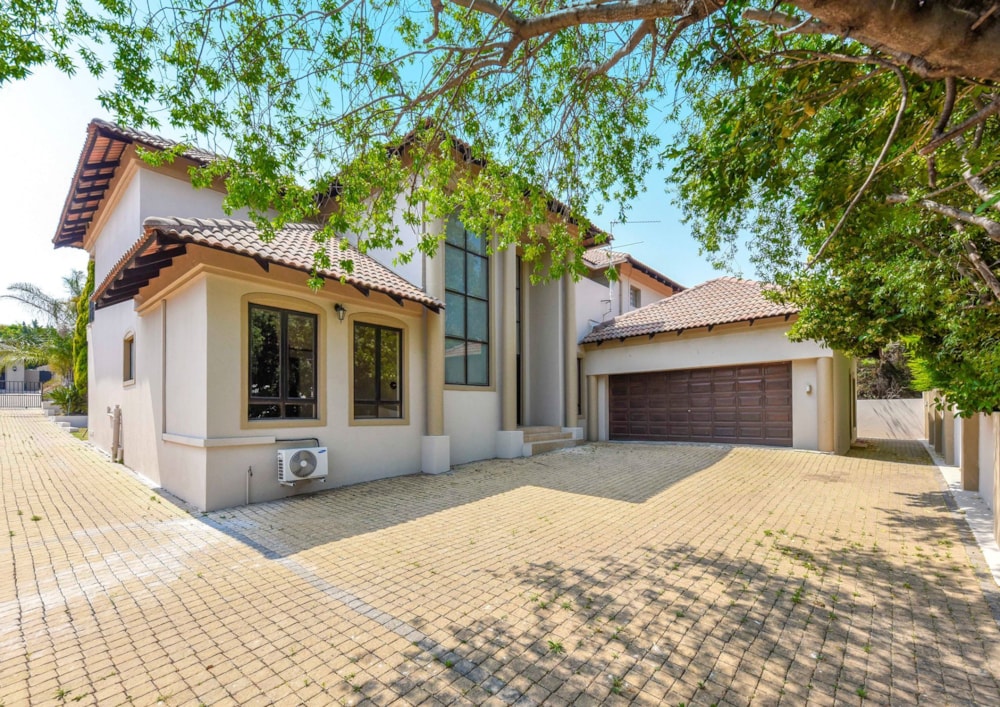 Double-storey house for sale in Fourways Area - FW1726917