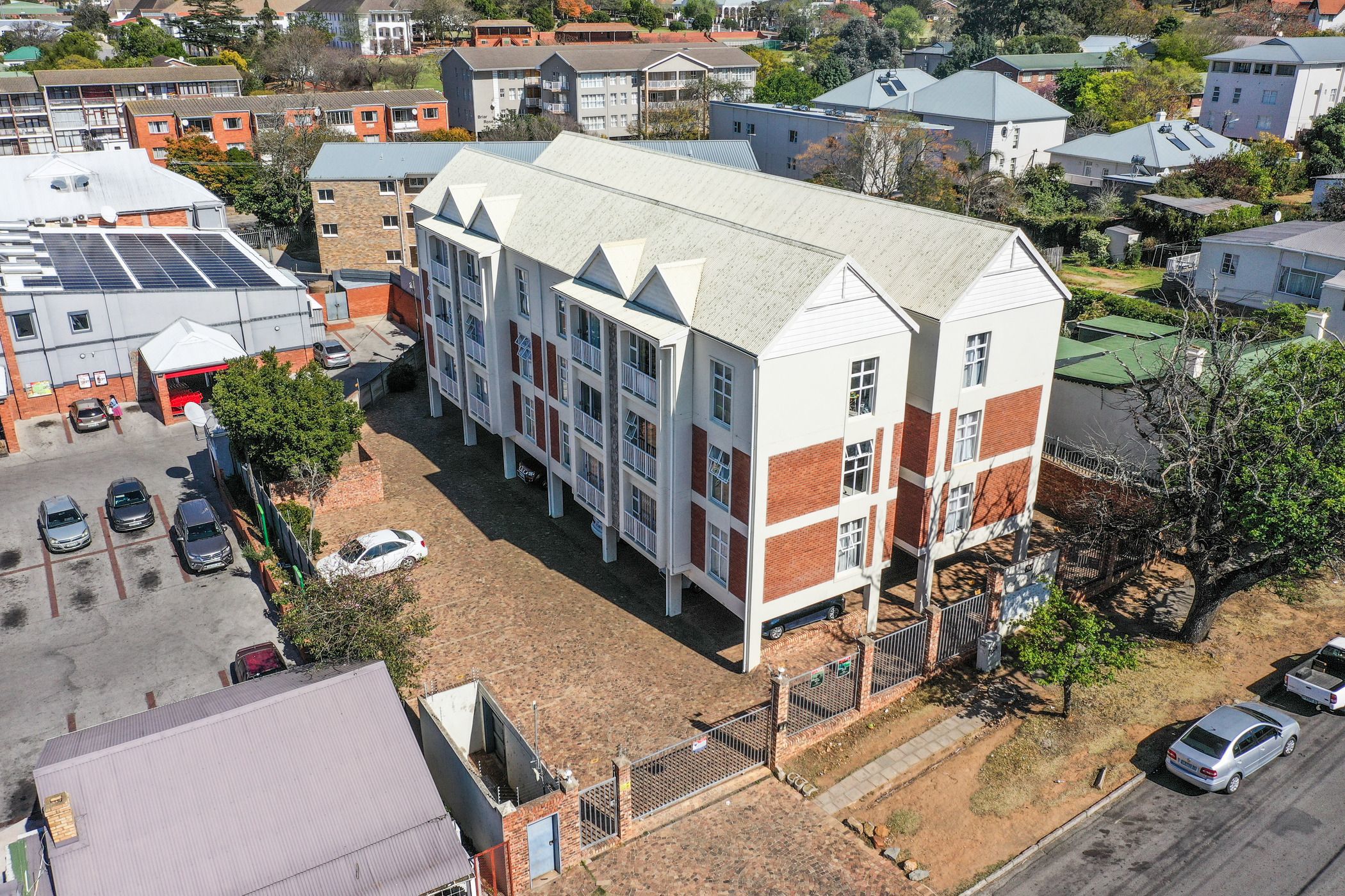 Apartment let in West Hill, Grahamstown, Makhanda - 1GC1710486