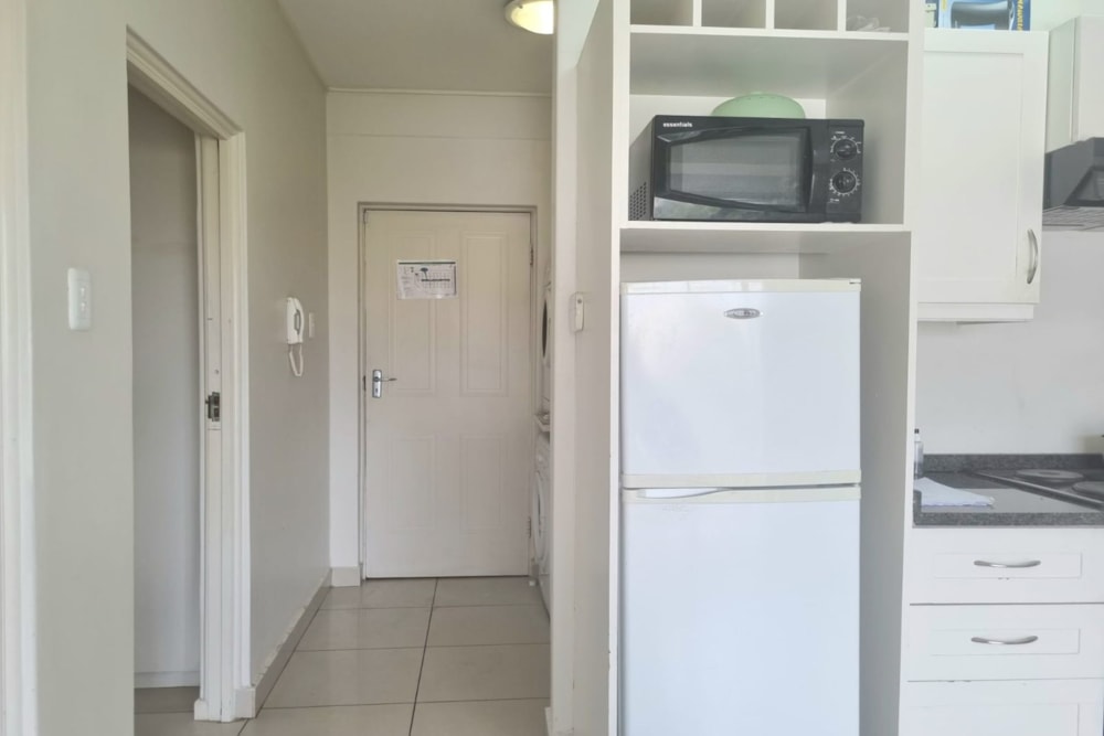 Apartment let in West Hill, Grahamstown, Makhanda - 1GC1710486