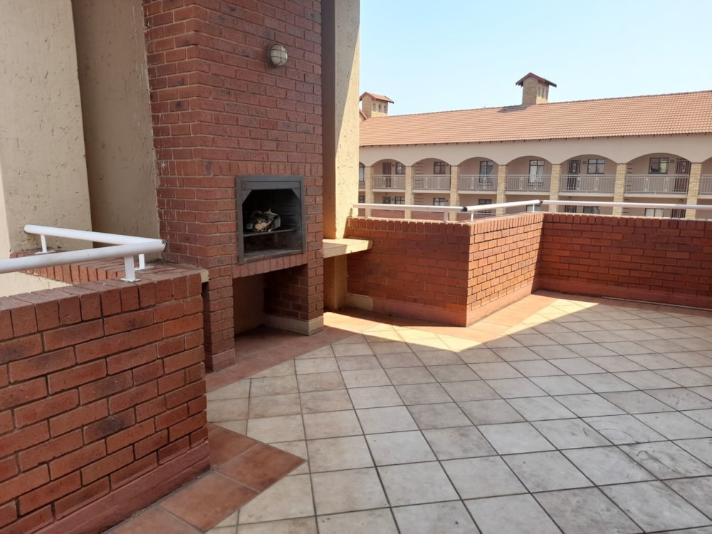 Penthouse apartment for sale in Die Hoewes - CN1588725