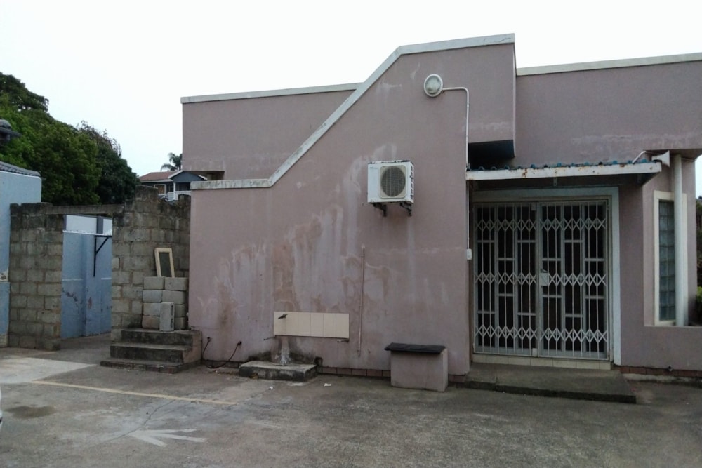 House for sale in Isipingo Rail - 1WB1670634