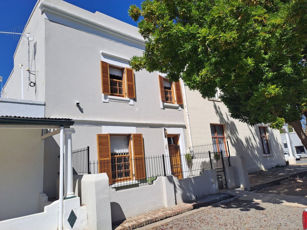 House sold in Graaff-Reinet - 1KK1588252 House sold in Graaff-Reinet - 1KK1588252