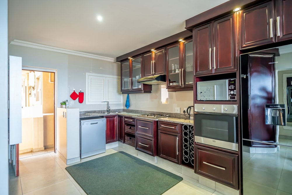 Apartment for sale in Uvongo - 1PSH1720348