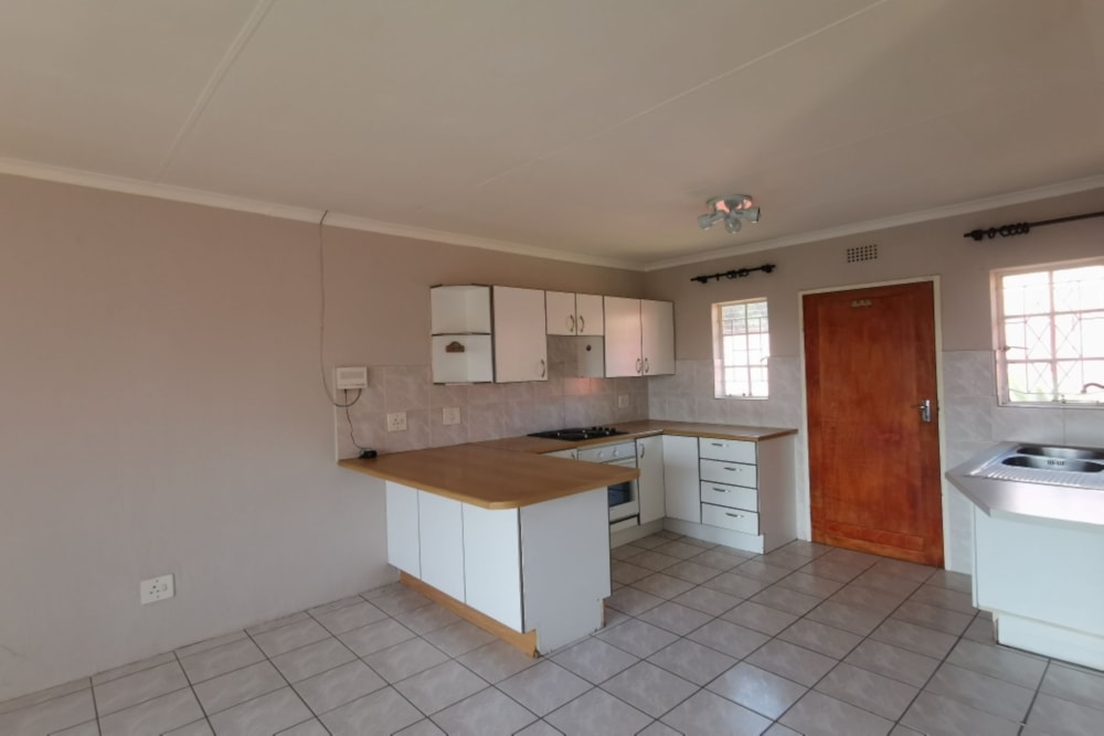 Security estate home let in Allensnek - RAL1677864 Security estate home let in Allensnek - RAL1677864