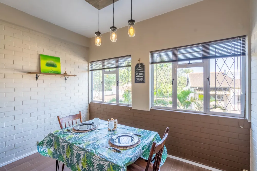 Apartment let in Morningside, Durban - 1DA1725675