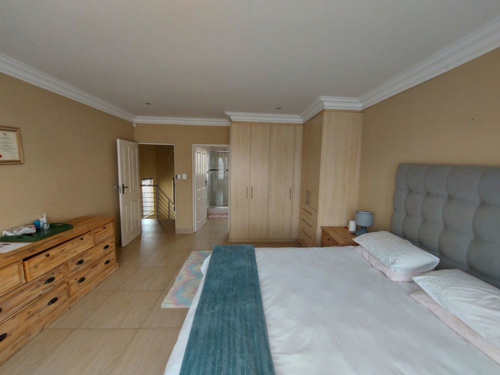 Townhouse for sale in Bayswater - 1BX1649311