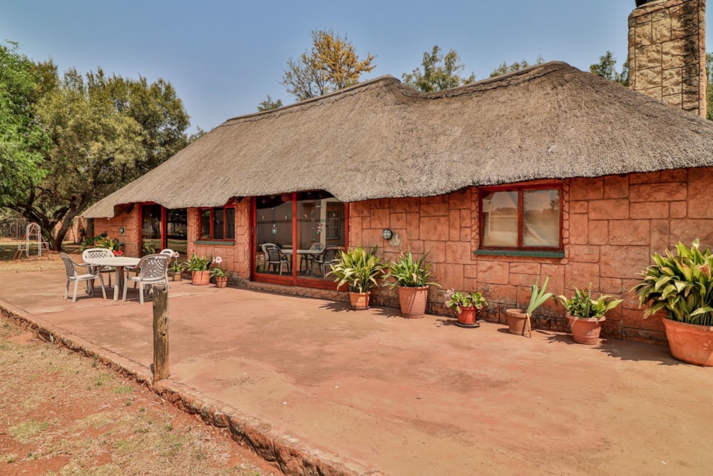 Smallholding for sale in Alewynspoort - 1AB1645201