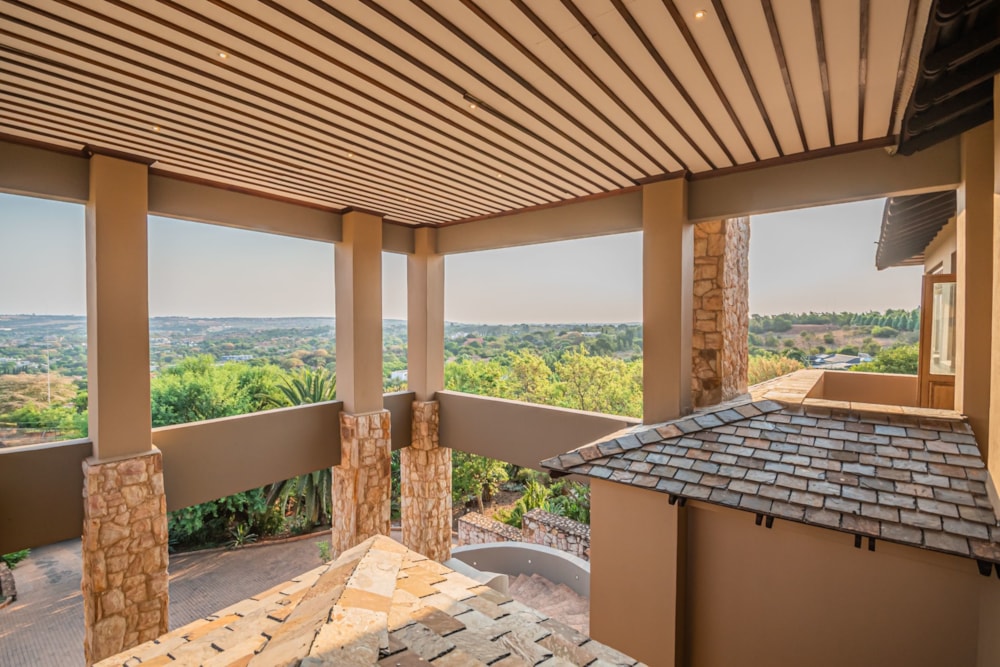 House for sale in Mooikloof Equestrian Estate - PT1587453