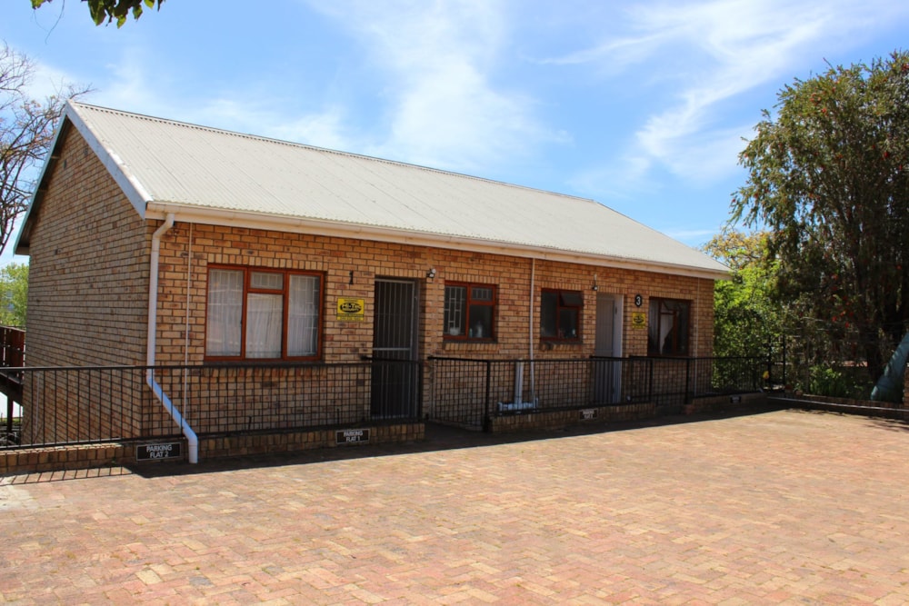 Apartment for sale in Sunnyside, Grahamstown, Makhanda - 1GC1588617