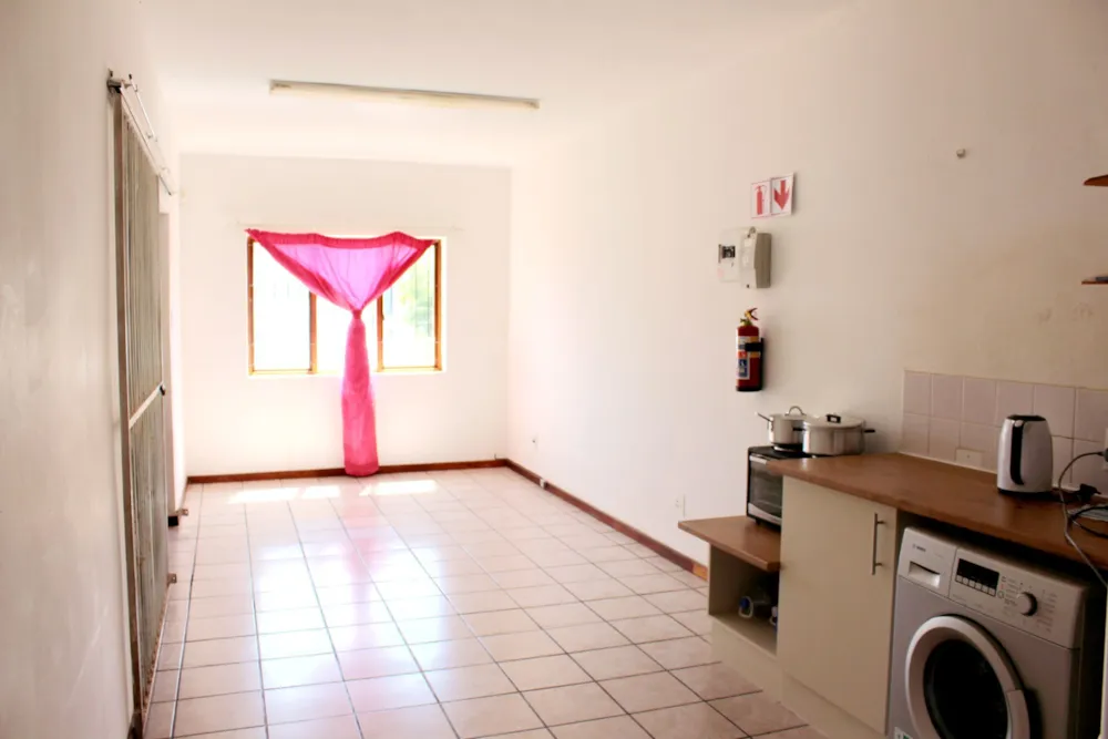 Apartment sold in Sunnyside, Grahamstown, Makhanda - 1GC1588617 Apartment sold in Sunnyside, Grahamstown, Makhanda - 1GC1588617