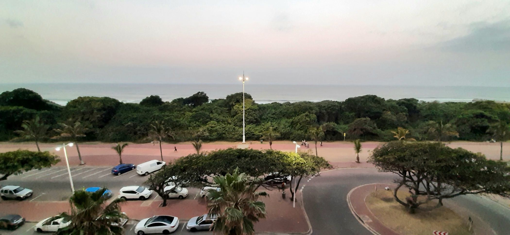 Bachelor apartment for sale in North Beach Durban - 1DA1589439