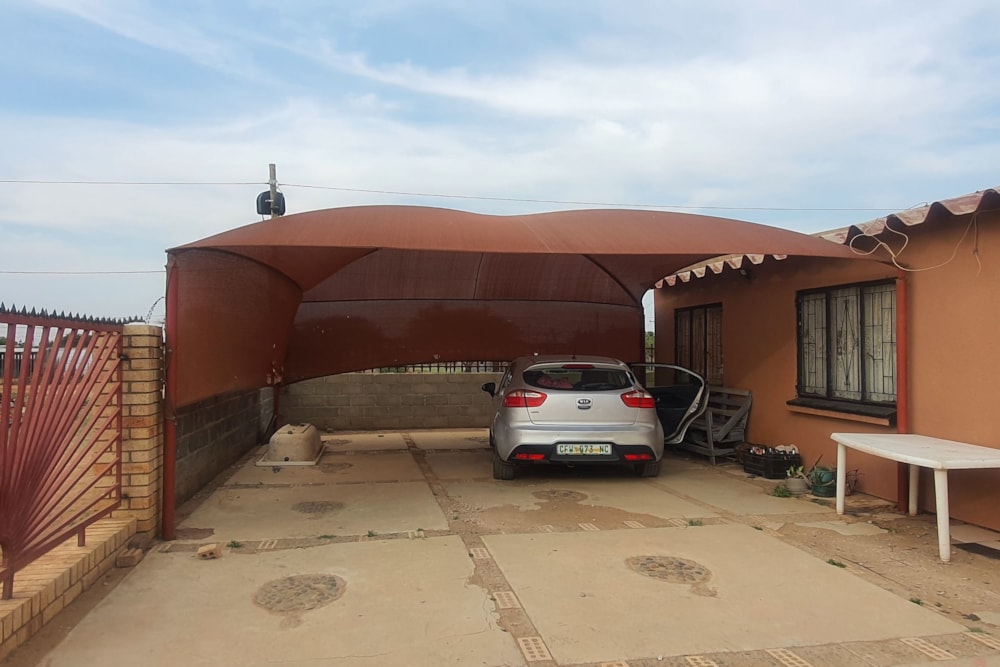 House for sale in Roodepan - 1KJ1589727 House for sale in Roodepan - 1KJ1589727