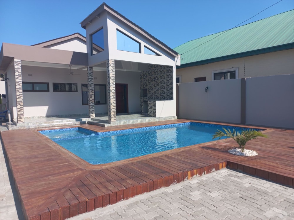 House for sale in Tete, Tete, Mozambique - 3MQ1590222