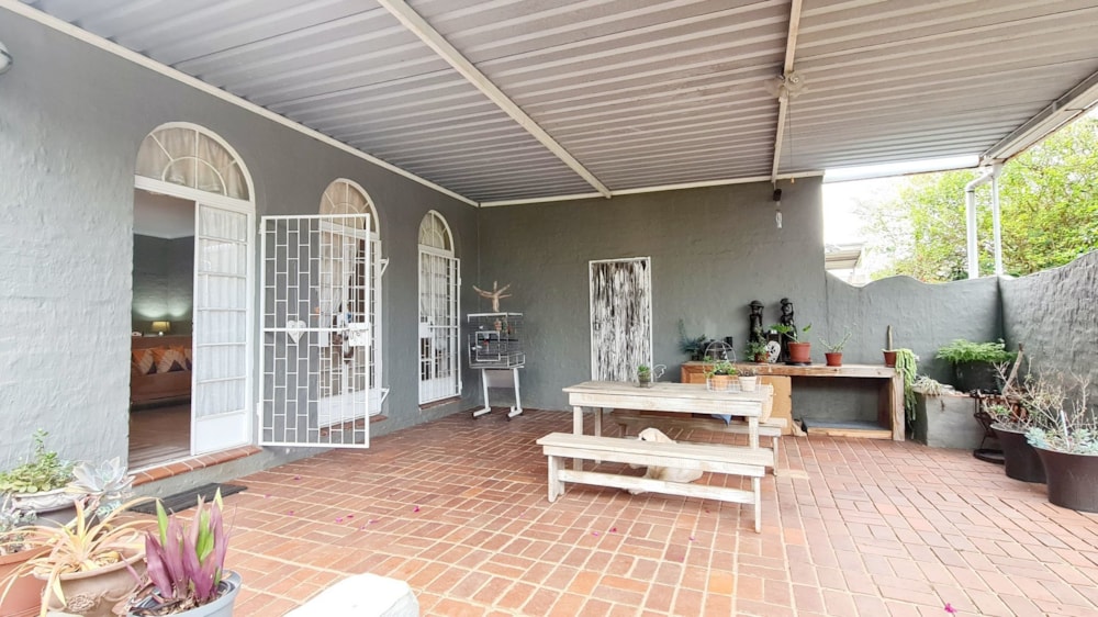 House for sale in Bisley - 1PM1747268