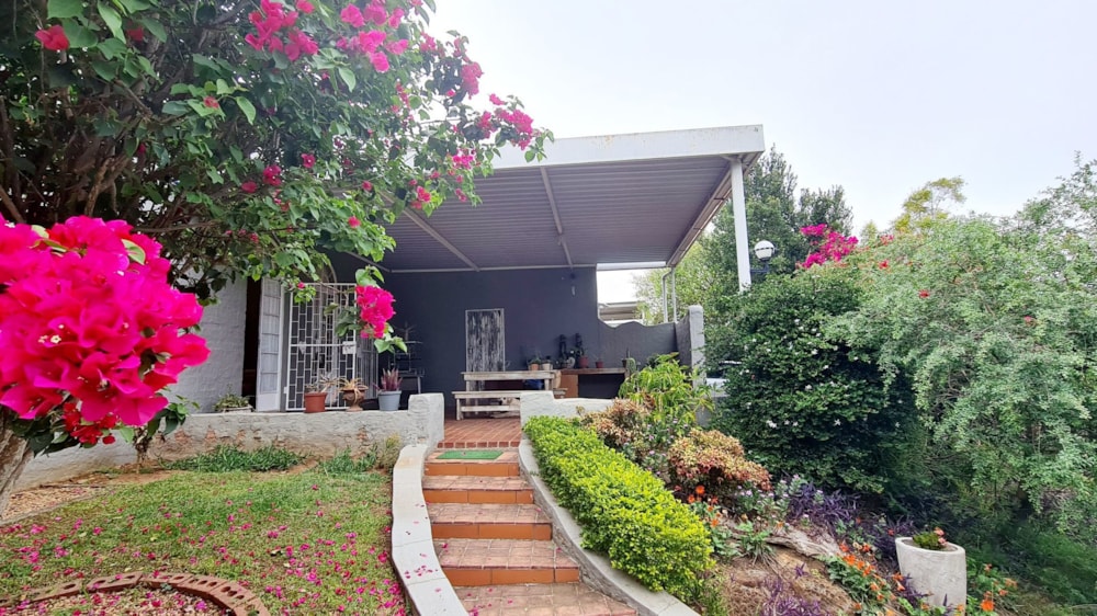 House for sale in Bisley - 1PM1747268
