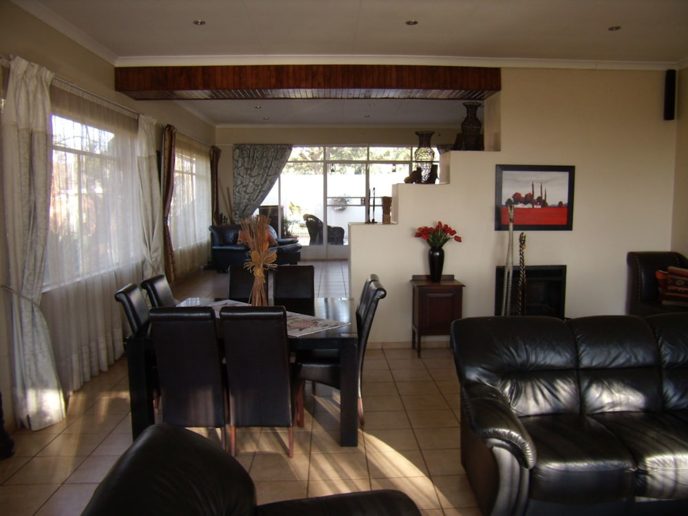 House for sale in Monavoni - CN1590895