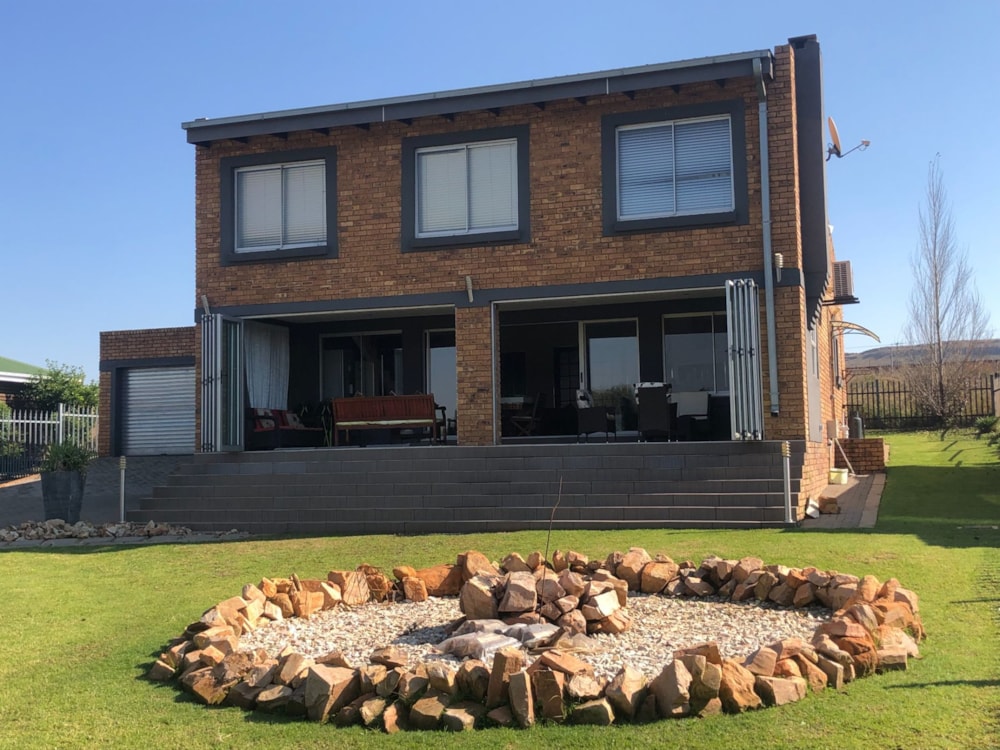 House to rent in Bronkhorstbaai - PRN1753995 House to rent in Bronkhorstbaai - PRN1753995