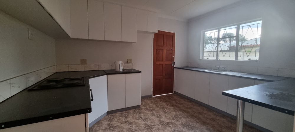 House let in De Beers - 1KJ1686744 House let in De Beers - 1KJ1686744