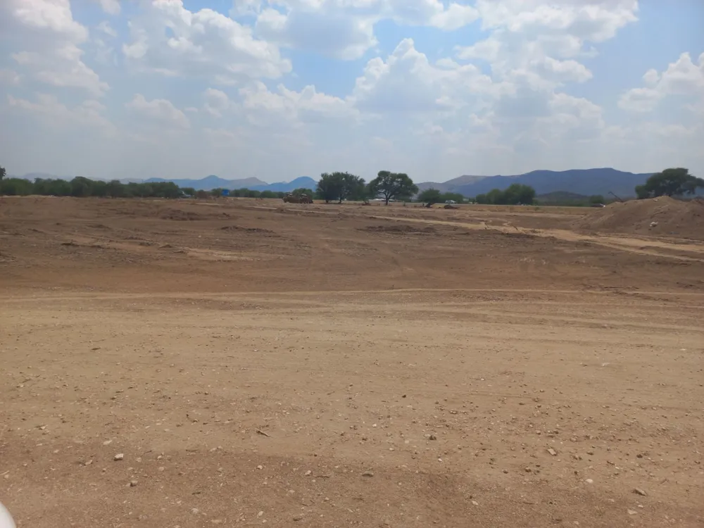 Commercial vacant land for sale in Windhoek, Namibia - 3NM1591492 Commercial vacant land for sale in Windhoek, Namibia - 3NM1591492